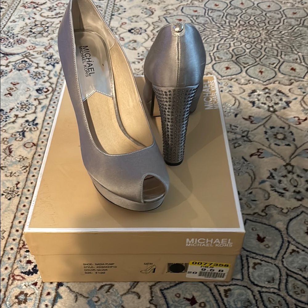 Michael Kors Silver Satin Nadia Pumps